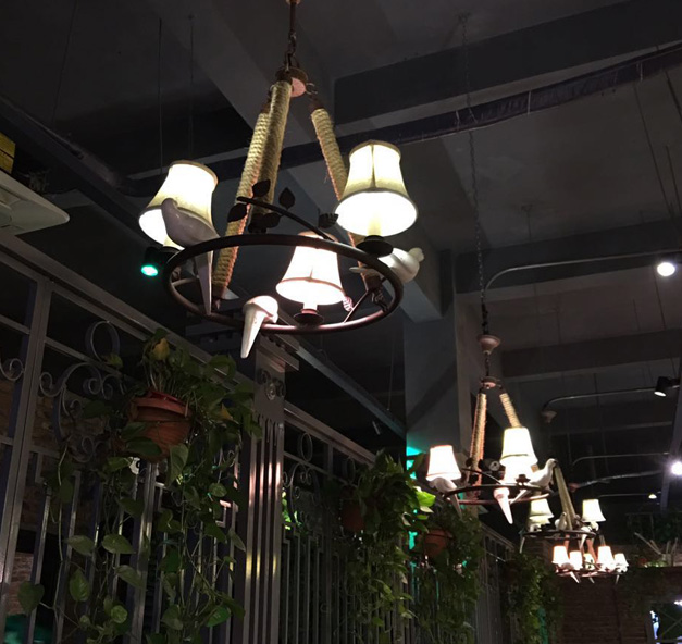 美爾家藤藝燈飾實拍圖